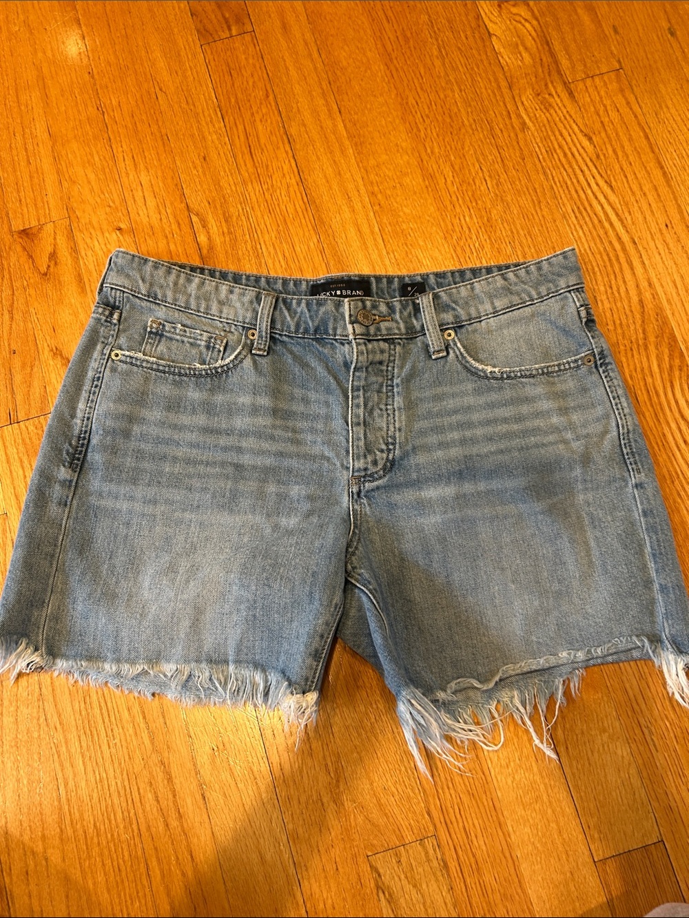 Lucky Brand Distressed Denim Frayed Hem Women's Jean Shorts - 8/29